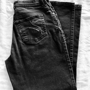 Gloria Vanderbilt black jeans size 6.